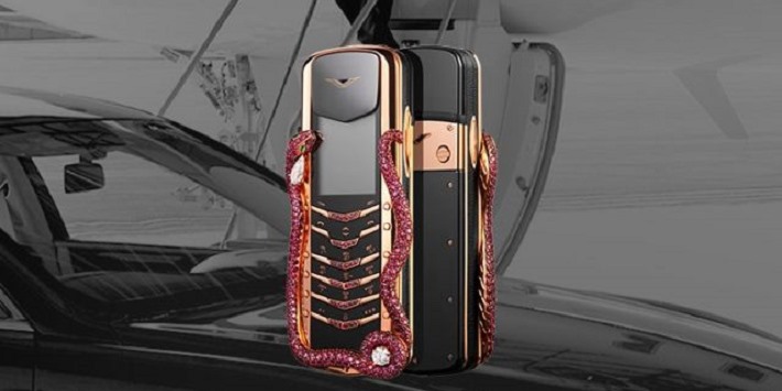 636311365866999349-vertu-gioi-thieu-cobra-limited-edition-phien-ban-ran-gia-8-ty-cover.png