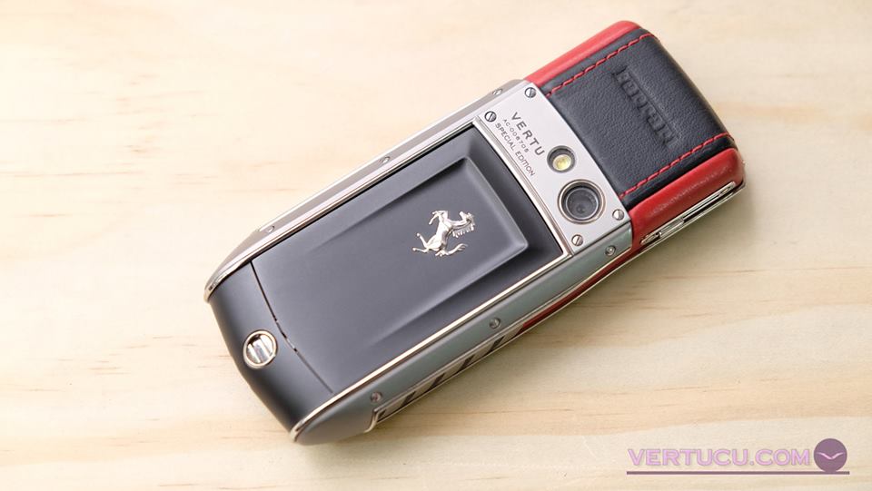 vertu-ascent-ti-rosso-01.jpg vertu-ascent-ti-rosso-01.jpg