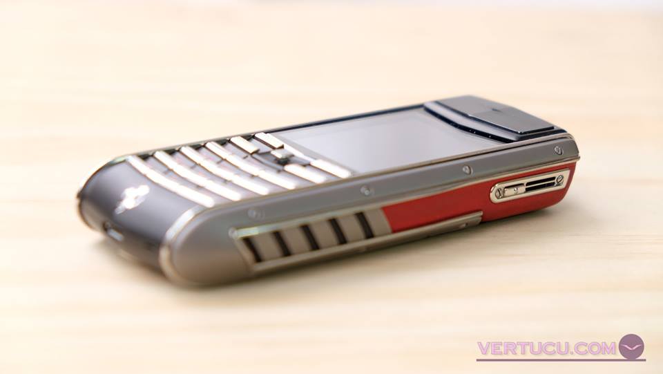 vertu-ascent-ti-rosso-02.jpg vertu-ascent-ti-rosso-02.jpg