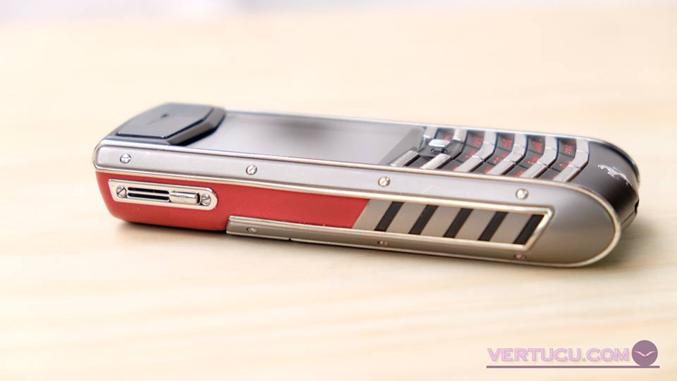 vertu-ascent-ti-rosso-03.jpg vertu-ascent-ti-rosso-03.jpg