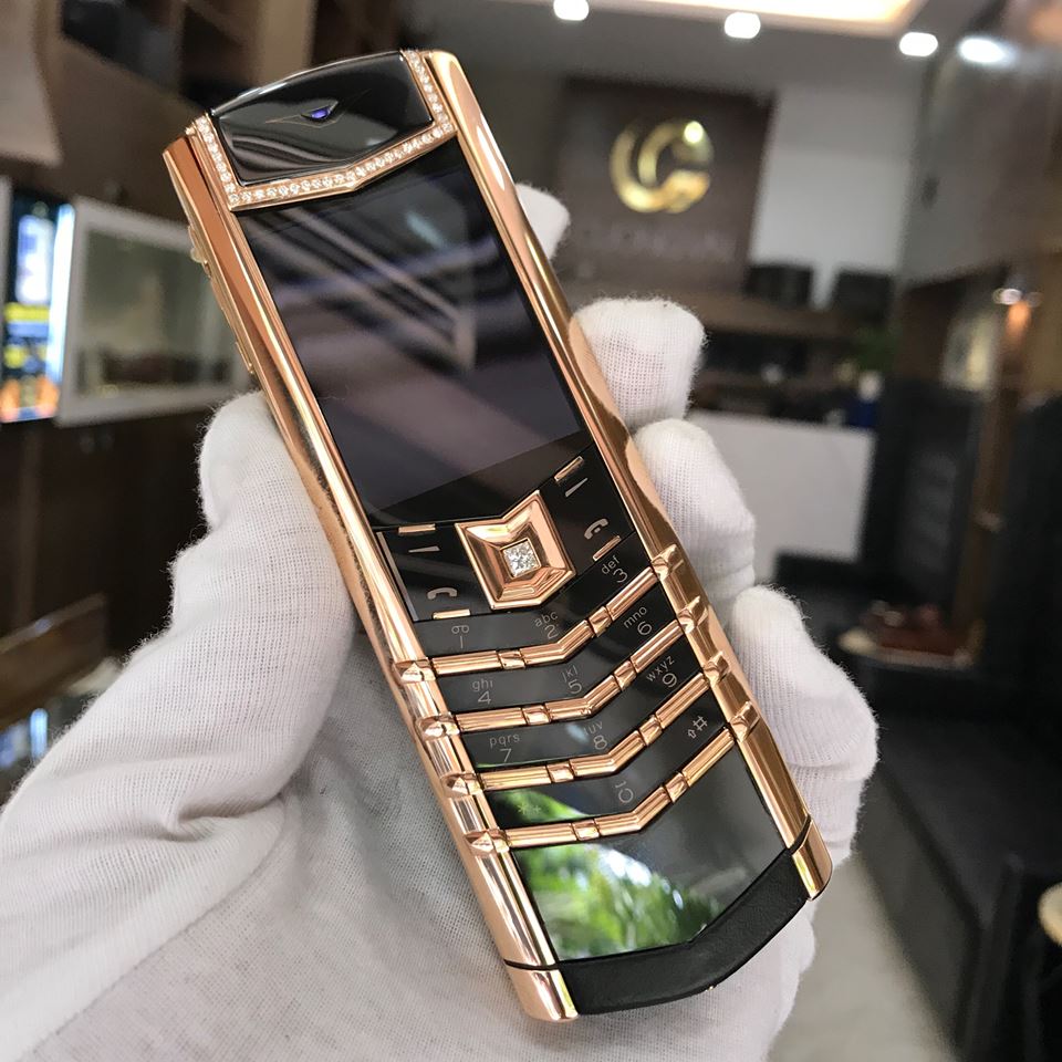 vertu-che-tac-signature-s-gold-diamond-12.jpg