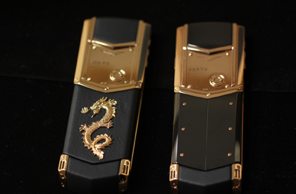 vertu-signature-s-dragon-02.jpg